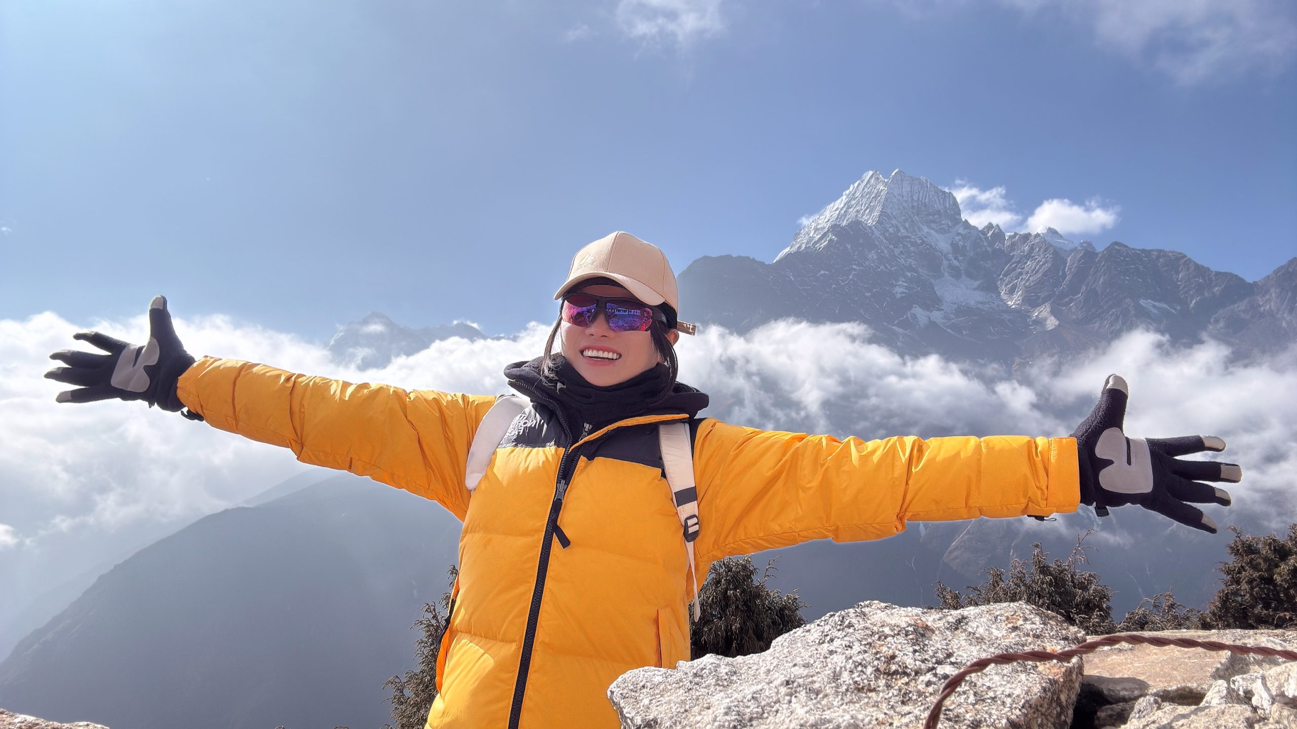 Vashna Thiên Kim Và Hành Trình Truyền Đi Thông Điệp Môi Trường Trên Đỉnh Kala Patthar – Himalaya